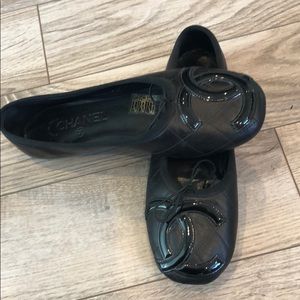 Chanel quilted CC ballerina flats